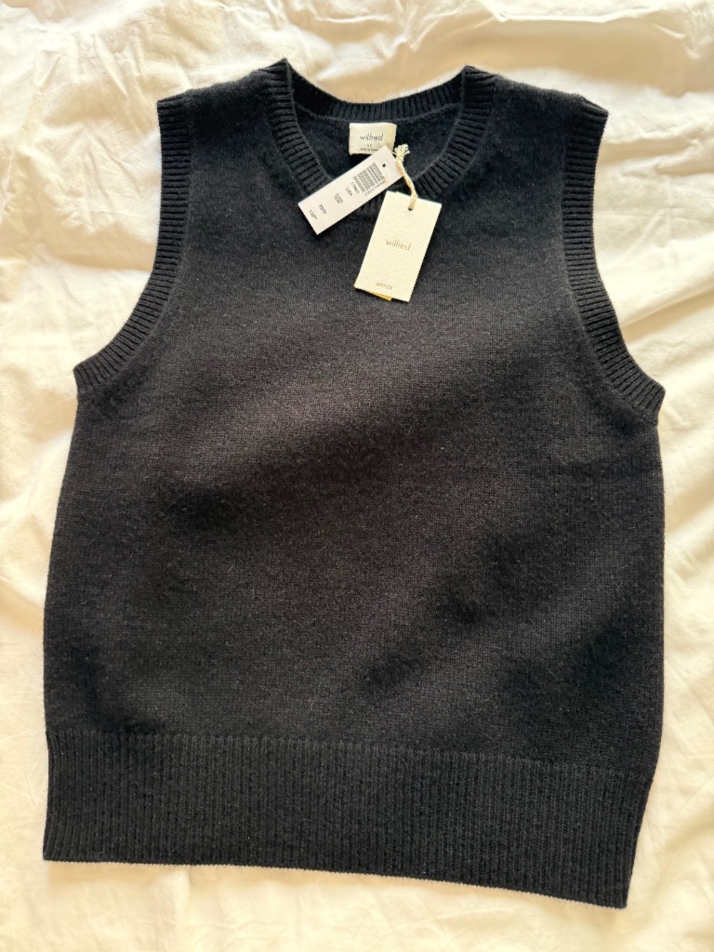 Aritzia Cashmere/Wool  Sweater Black Vest NWT XS